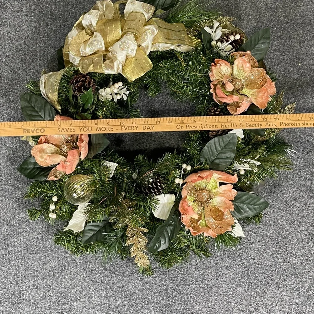 **NWT Elegant Coral Pink & Gold Magnolia Flower Winter/ Holiday Wreath